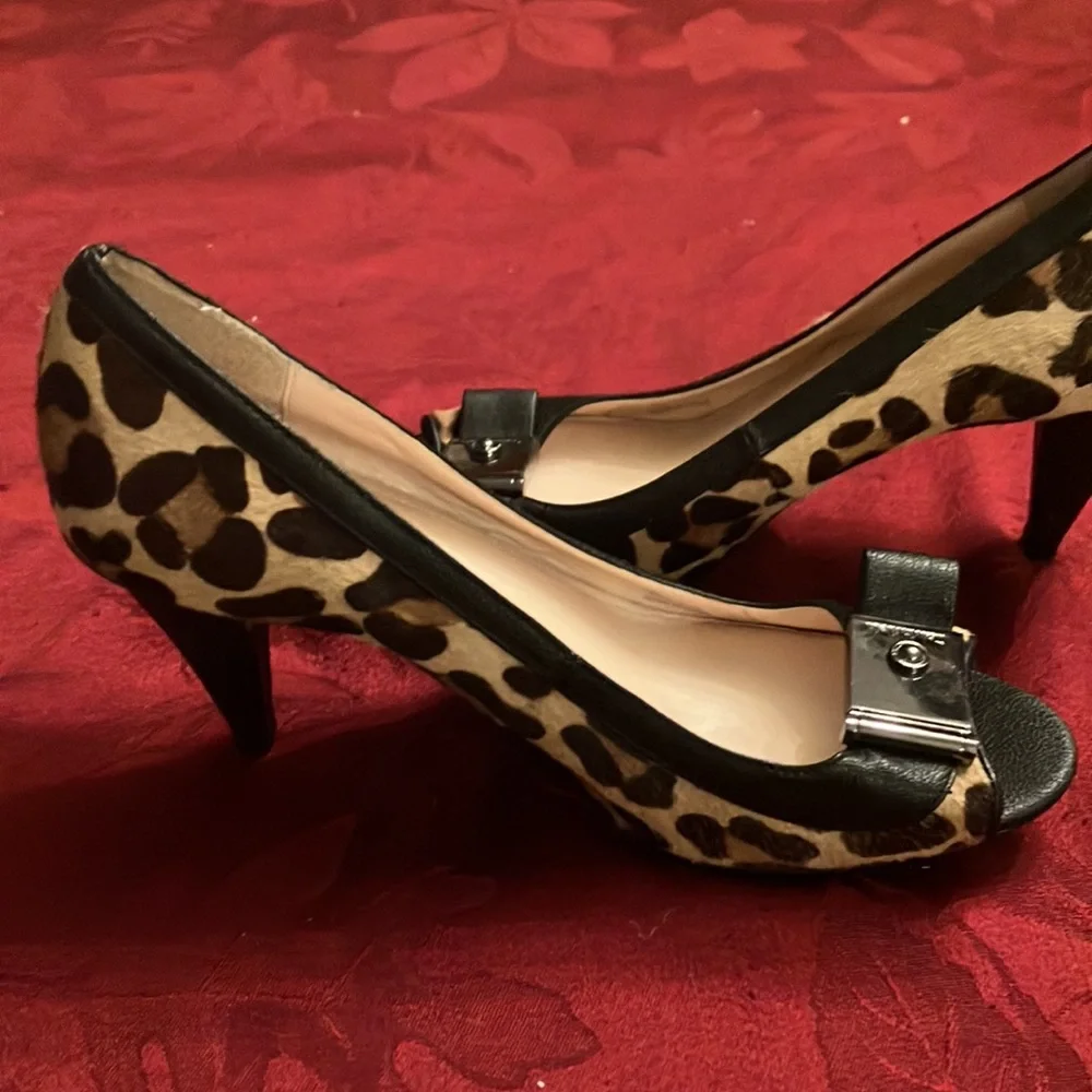 Calvin Klein leopard pony hair peep toe heels 2.5 inch size 6.5 shoes mob wife